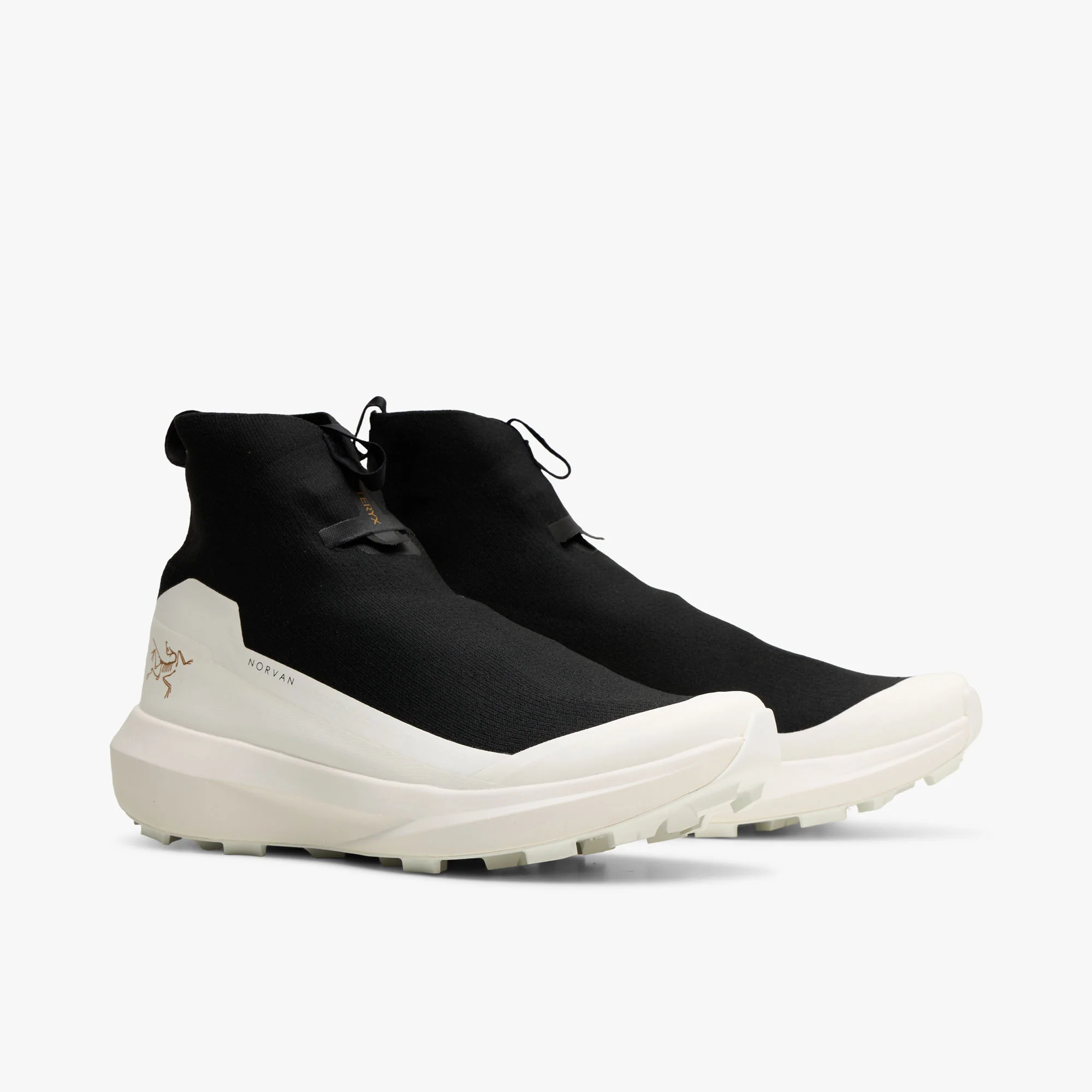 Arc'teryx Norvan 4 Nivalis Black / Arctic Silk - Image 3